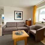 Halemdueuer 33, App 3