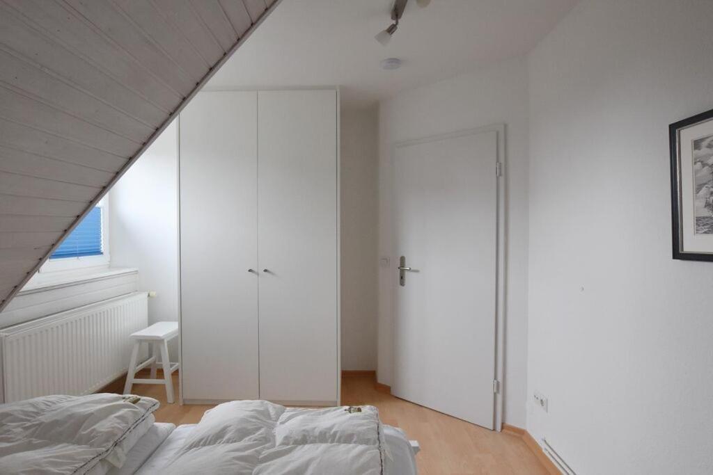 Halemdueuer 33, App 3 *
